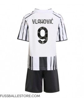 Günstige Juventus Dusan Vlahovic #9 Heimtrikotsatz Kinder 2025-26 Kurzarm (+ Kurze Hosen)